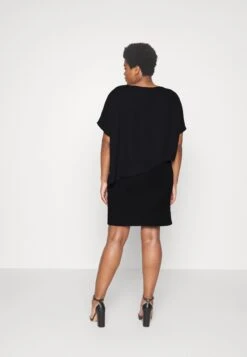 Juhlamekko -Vaatteiden Promootio 1525d2d4f4cf411cabbfa68e31ecc621