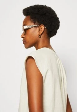 Anna Field Printtipaita -Vaatteiden Promootio 2fb36661147a41f894f1c22c9eb9fce0