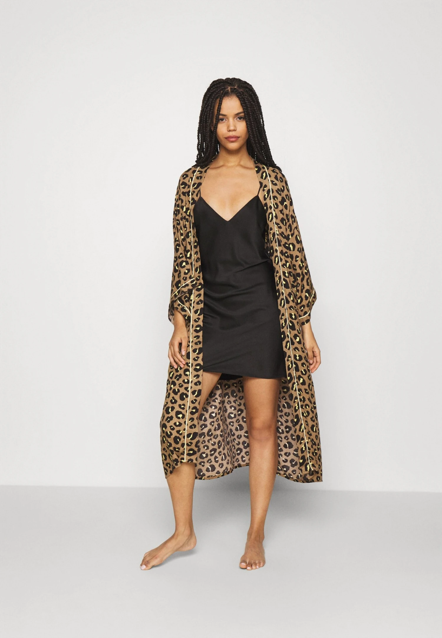 Anna Field SIMPLE SATIN NIGHTIE - Yöpaita 4 Anna Field SIMPLE SATIN NIGHTIE - Yöpaita - Image 2