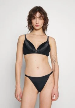 Anna Field 5 PACK - Alushousut