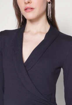 Pitkähihainen Paita - Dark Blue -Vaatteiden Promootio 55488c69ecd14a309b891148d7d19eb7