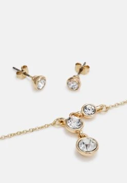 Anna Field SET - Korvakorut -Vaatteiden Promootio 60b0bcd268704abe9fa580ff5d61481f