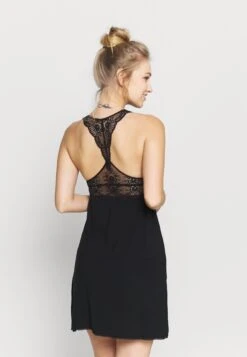 Anna Field ANNA VISCOSE DRESS - Yöpaita -Vaatteiden Promootio 898b079ecbb9451081364c0f02951668