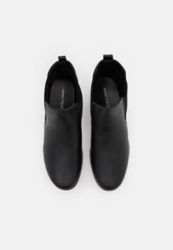 Anna Field Nilkkurit -Vaatteiden Promootio 8db6a0231d5f46d692c1376c9abf760d