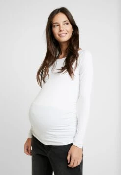 2 PACK - Pitkähihainen Paita -Vaatteiden Promootio a17407e9c9fd4701bcb3c7f46b7708c0