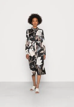 Anna Field Paitamekko