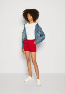 Vaatteiden Promootio -Vaatteiden Promootio c1001ea899ac40e99b65020617154061