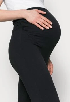 Verryttelyhousut 10 Verryttelyhousut -Vaatteiden Promootio c5ab4c5ae4b54910993e327ccf49226d