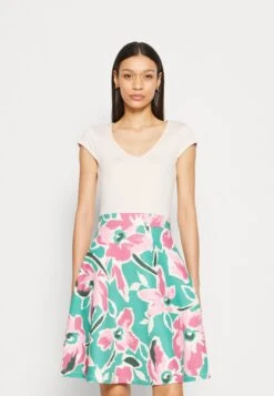 Anna Field Farkkumekko