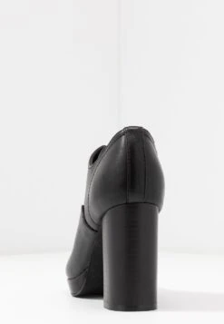 Anna Field COMFORT - Korolliset Nilkkurit -Vaatteiden Promootio e662053c4d174ca19b1353d75f474f0d