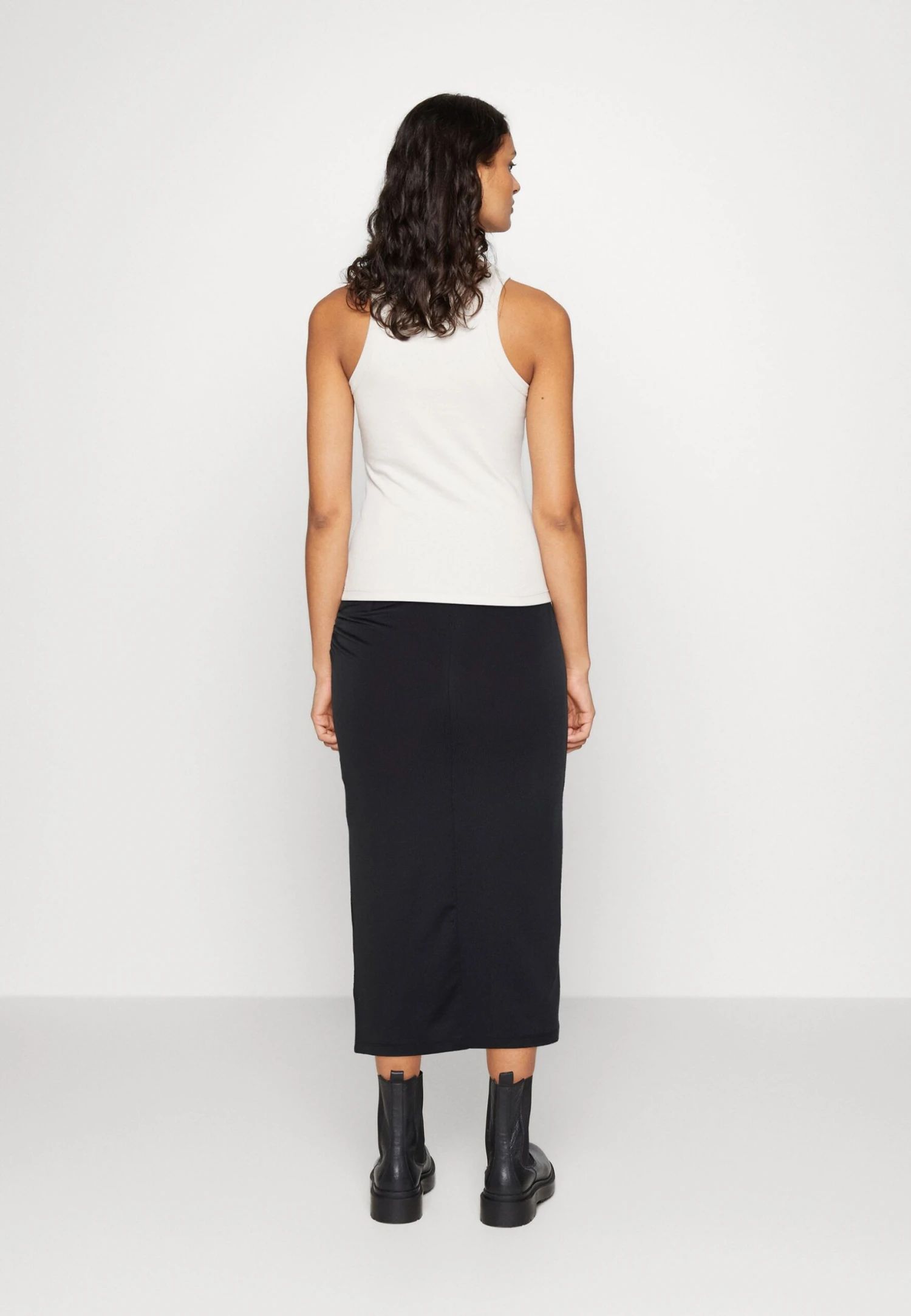 Anna Field Kynähame 5 Anna Field Kynähame - Image 3