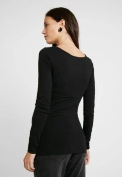 2 PACK - Pitkähihainen Paita -Vaatteiden Promootio f3c67b7539194214b3bd5ada3439f483